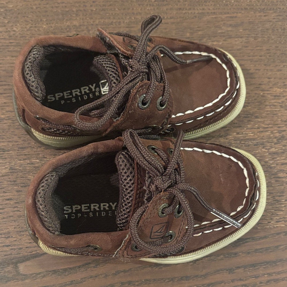 Sperry Kids Moccasins in Rich Brown